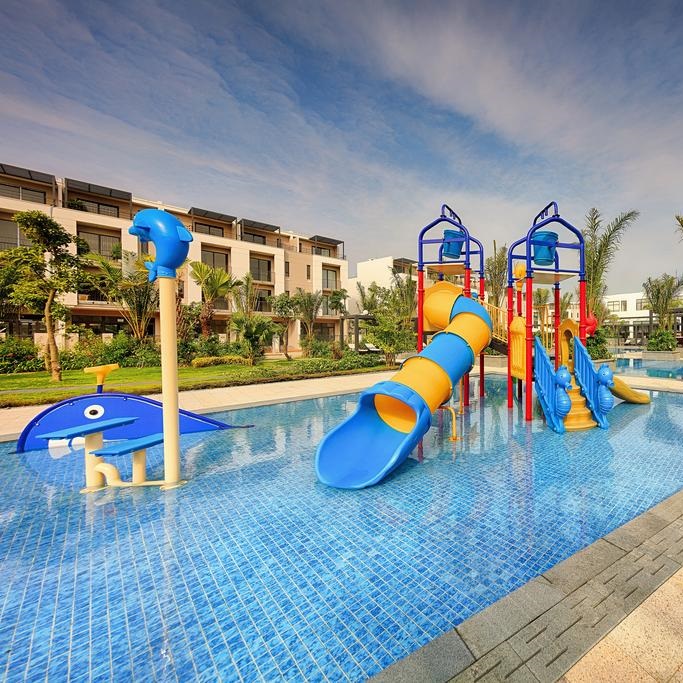 Royal Lotus Resort 4* Hạ Long - Gói 02 Bữa Ăn, Hồ Bơi Ngoài Trời, Hồ Bơi Trong Nhà, Bãi Biển Riêng, Không Gian Xanh