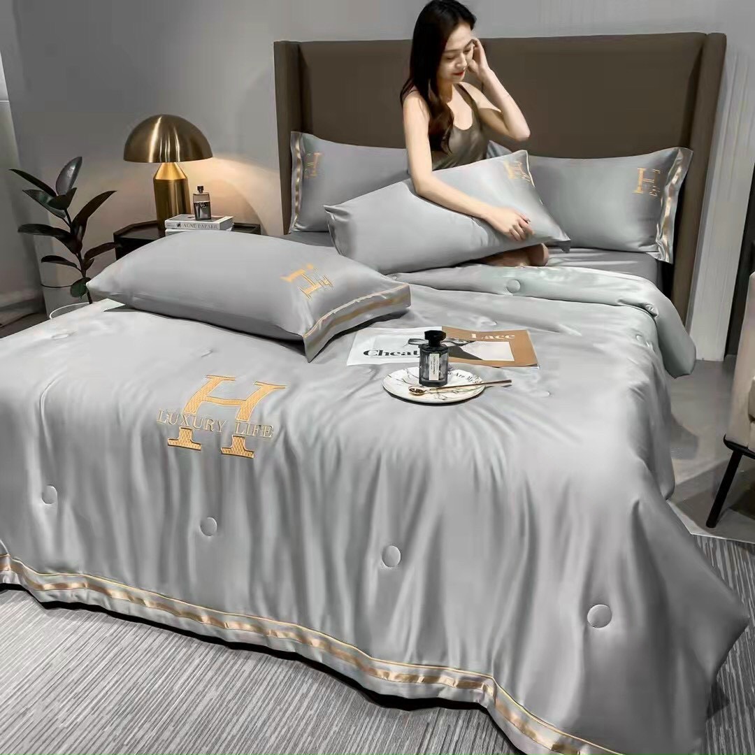 Bộ Chăn Ga Gối Nệm Đệm 5 Món Phi Lụa Chữ H Luxury Cao Cấp Bo Chun Drap Giường Chăn Chần Bông