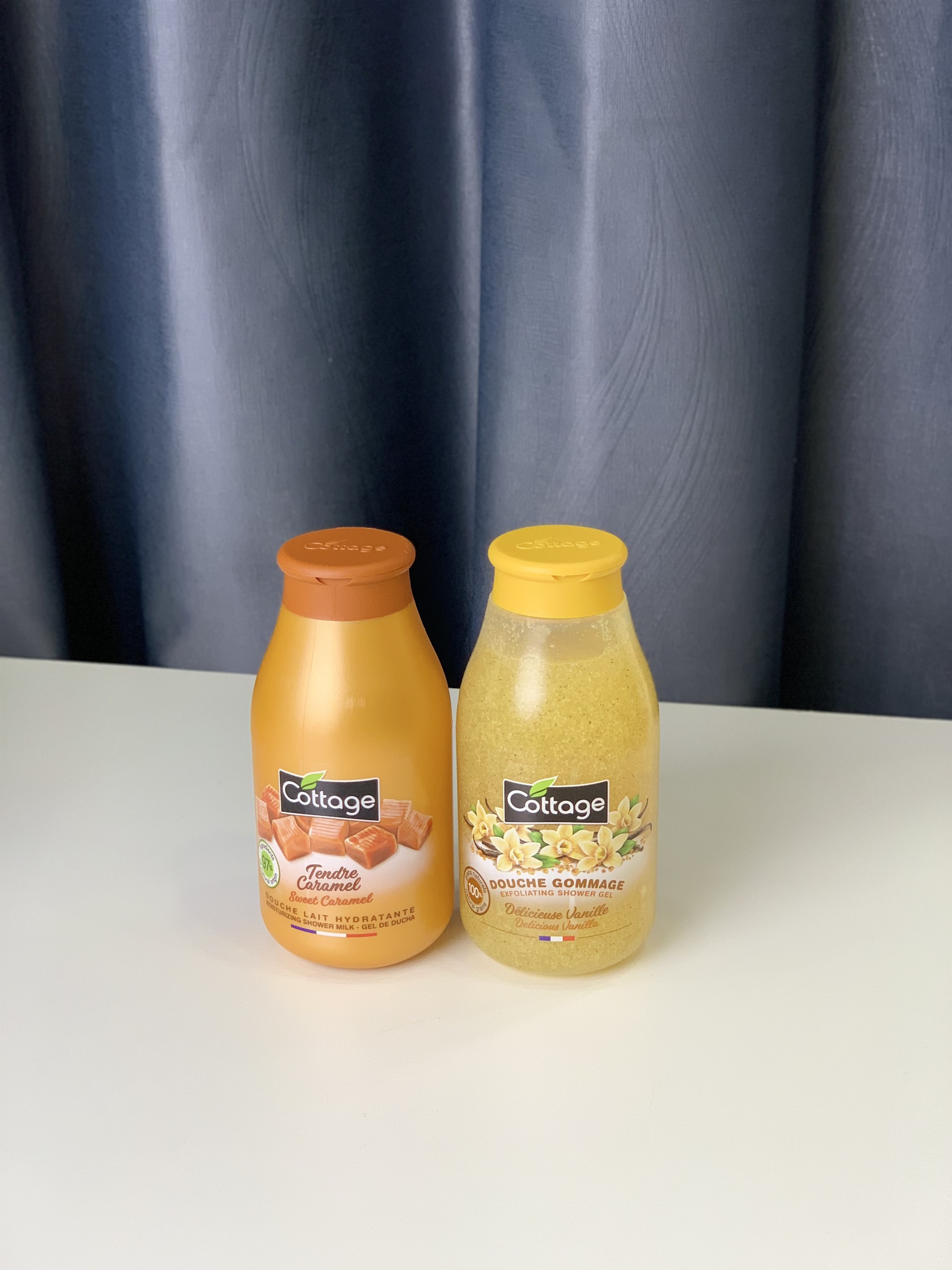 Set 2 chai sữa tắm + tdc Cottage Vanilla và Caramel