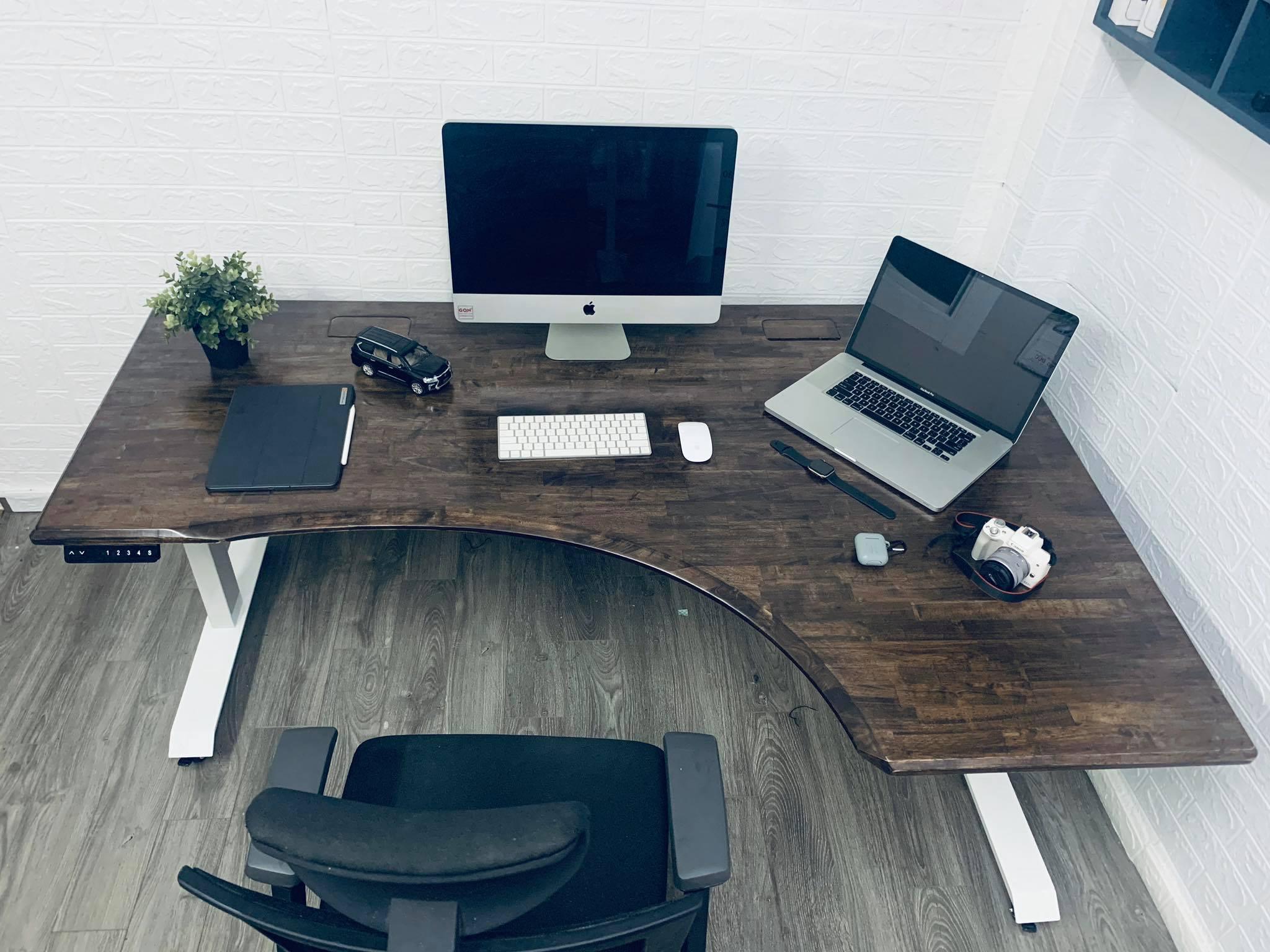 Bàn studio thông minh - Smartdesk L Studio - Nâng hạ độ cao tự động