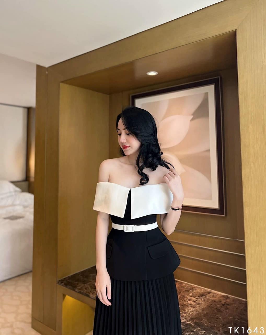 Áo peplum trễ vai kèm belt túi nắp hàng thiết kế cao cấp