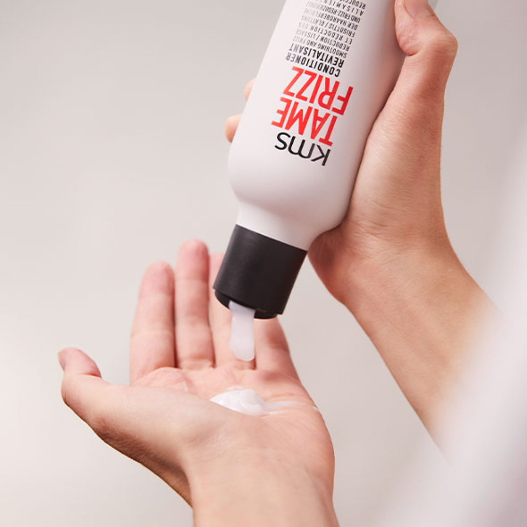 Dầu Xả Dưỡng Tóc Mềm Mượt Goldwell KMS Tamefrizz Kiểm Soát Bông Xù, Giảm Xơ Rối Lên Đến 99