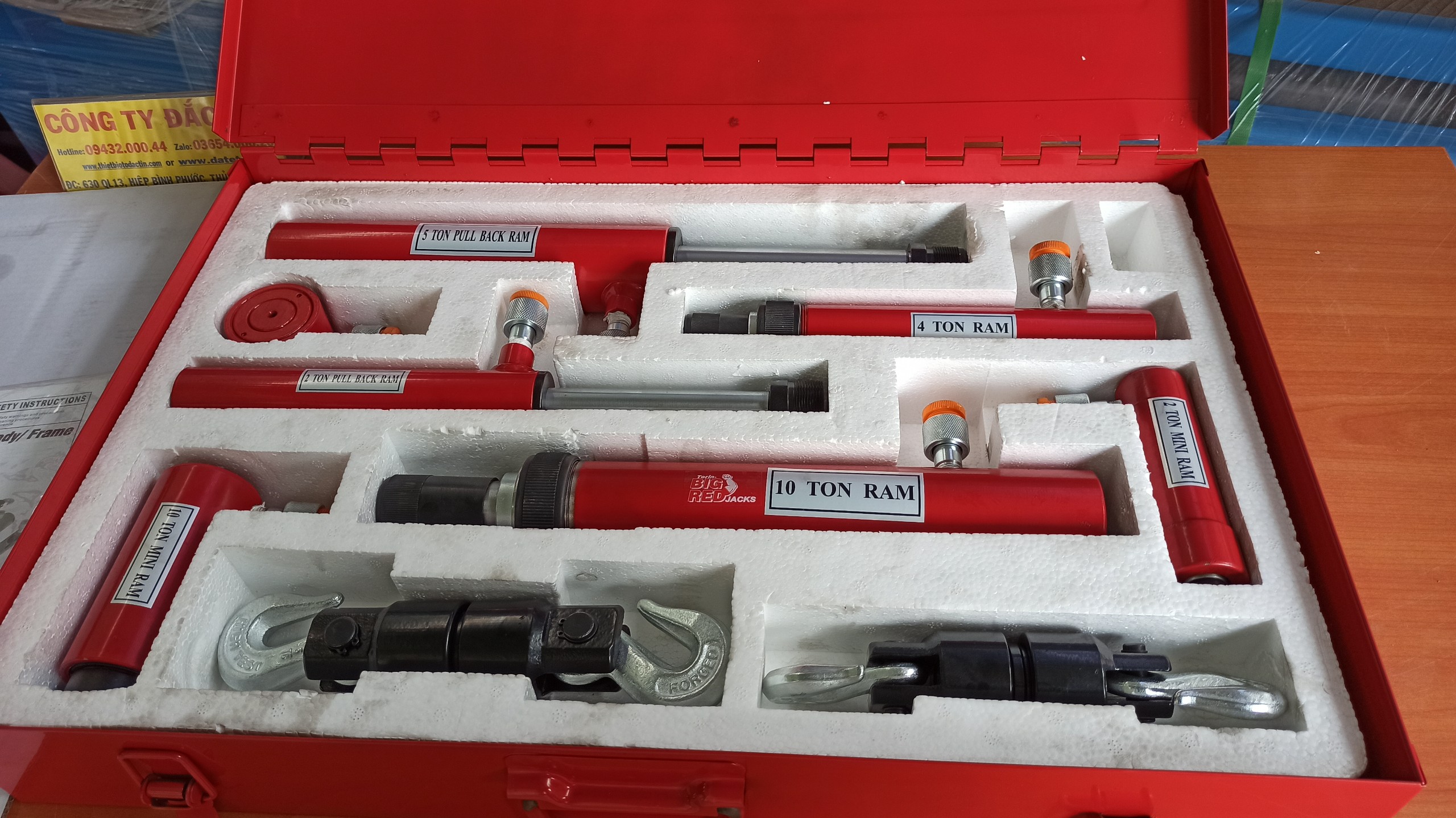 Xy lanh thủy lực, bộ kéo móc thân xe thủy lực