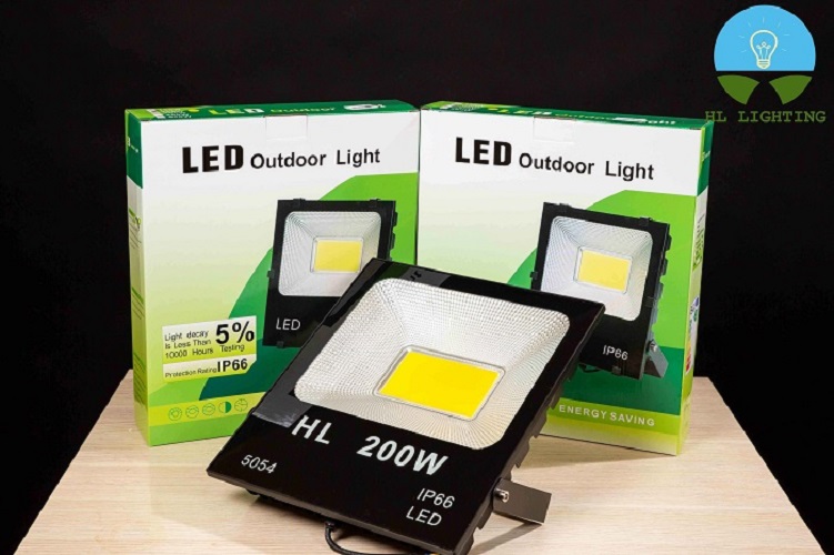 Đèn Led pha HL 200w đủ công suất, đèn sân vườn, đèn pha led giá rẻ Chính Hãng