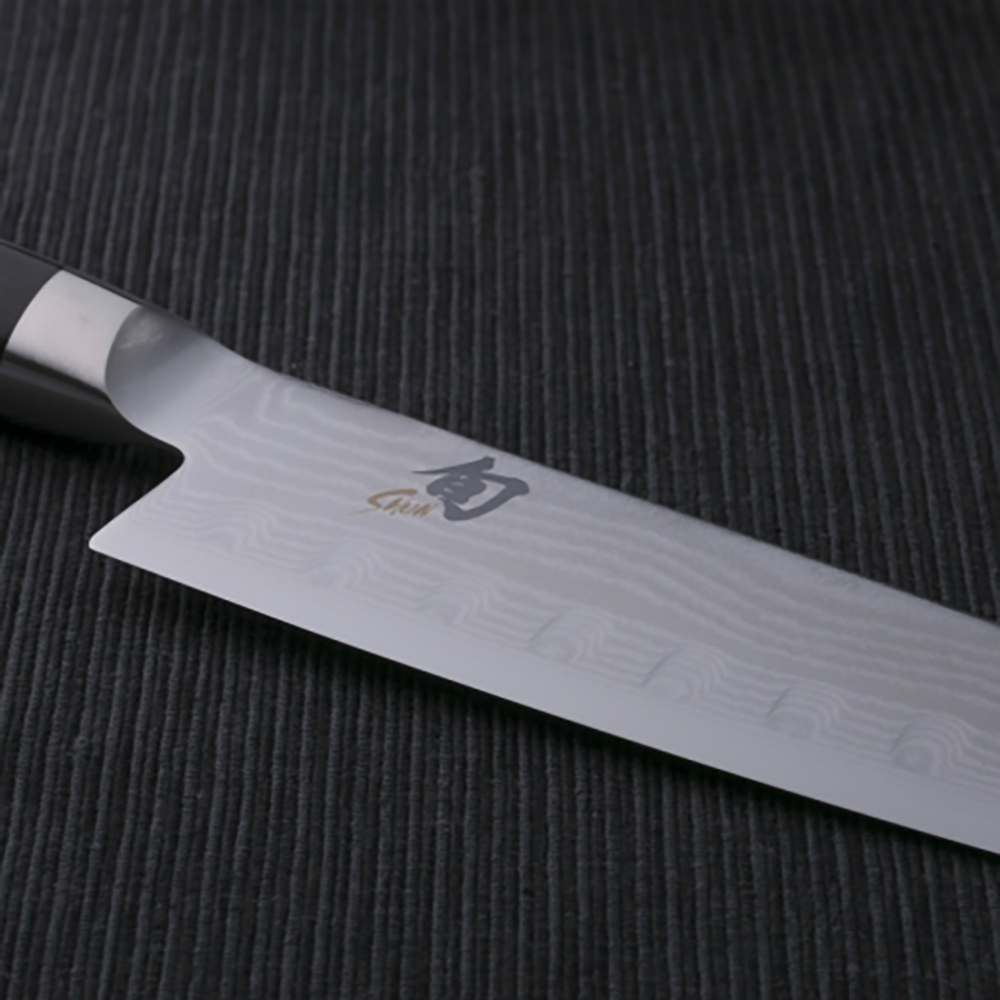 Dao bếp Nhật cao cấp Shun Classic H.G. Santoku - Dao thái đa năng thép Damascuss 33 lớp DM0718 (180mm)