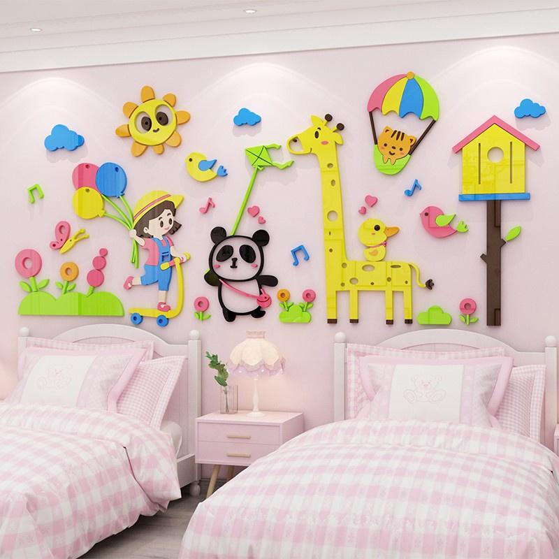 Tranh dán tường mica 3d decor khổ lớn cô bé cùng gấu trúc chơi thả diều trang trí mầm non, mẫu giáo, phòng cho bé