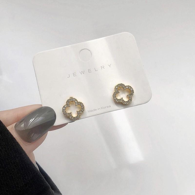 Khuyên tai, Bông tai cỏ 4 đính đá xinh xắn HT615 - Culi accessories