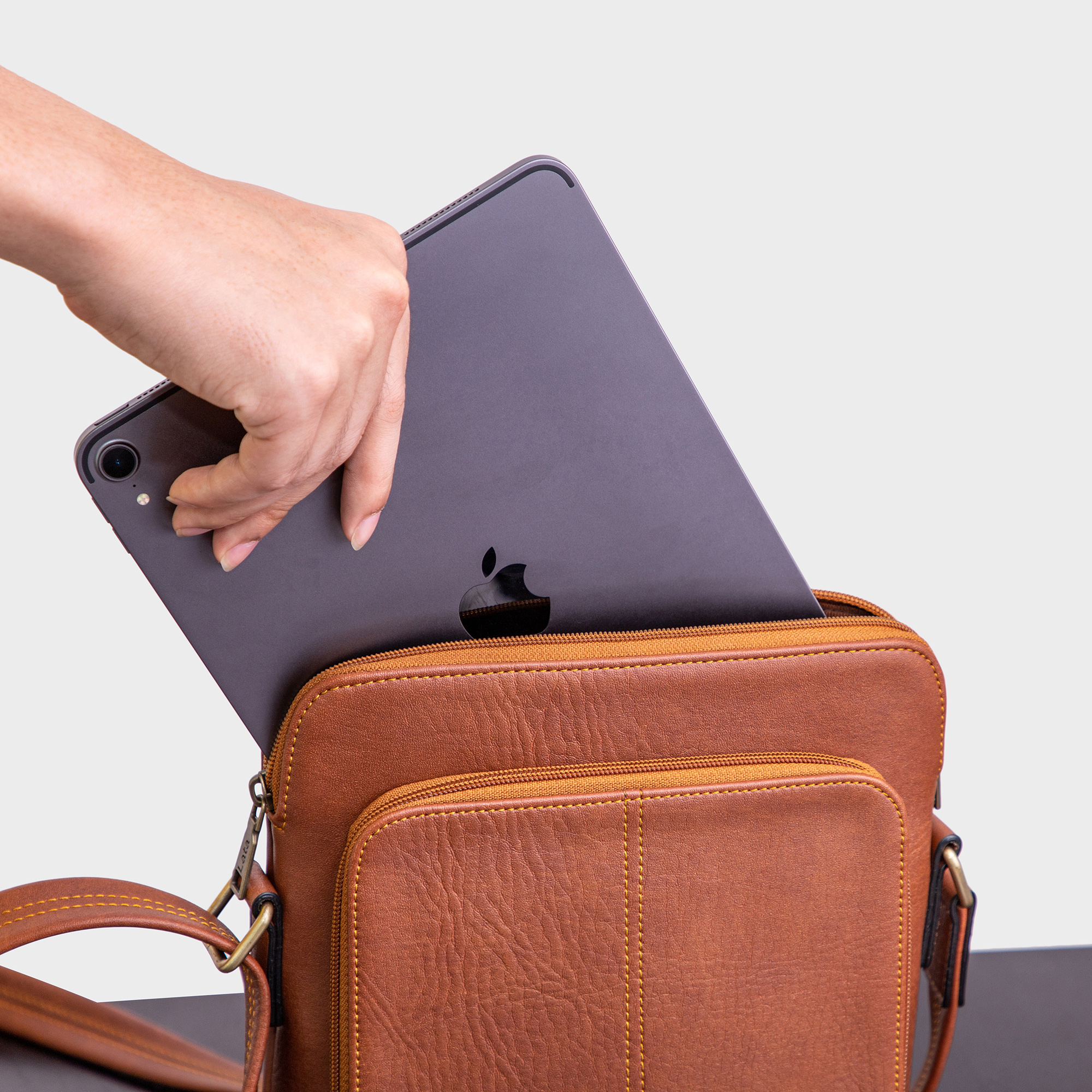 Túi Lata ( Thời trang nam cao cấp - Túi đeo chéo da TN17 )