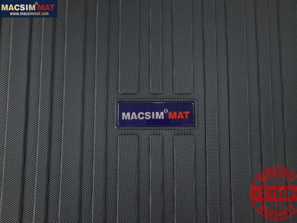 Thảm lót cốp Toyota 4 Runner nhãn hiệu Macsim chất liệu TPV cao cấp màu đen