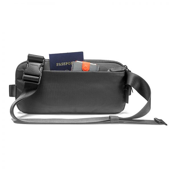 TÚI ĐEO CHÉO TOMTOC LIGHTWEIGHT CODURA SLING BAG BLACK