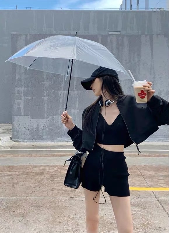 SET ÁO KHOÁC BOMBER CROPTOP LỬNG ĐEN TAY DÀI + ÁO BRA 2 DÂY + QUẦN ĐÙI ÔM BODY NGẮN SHORTS DẠO PHỐ ĐI CHƠI THỂ THAO