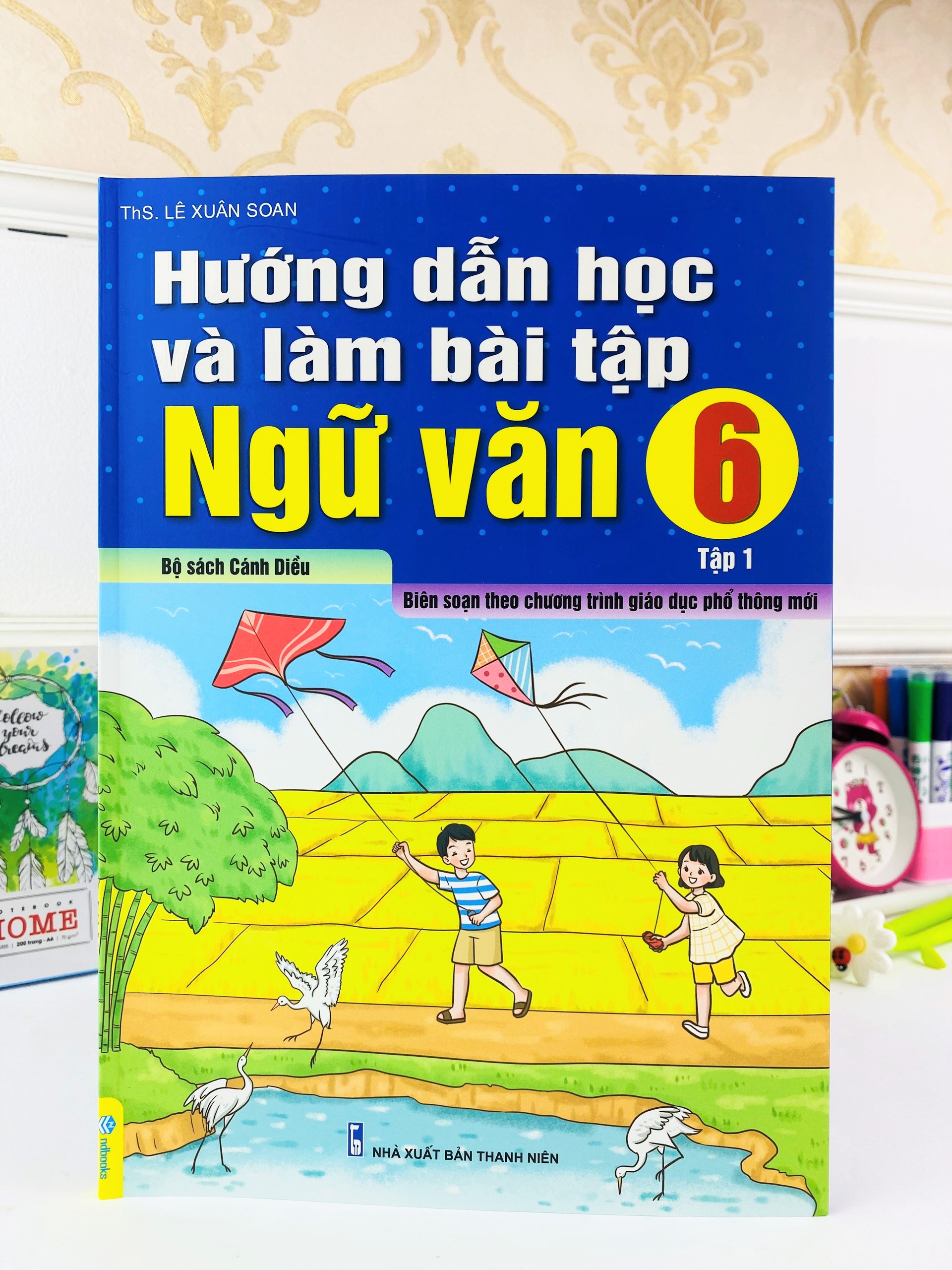 Sách - Combo 2 Cuốn Hướng Dẫn Học Và Làm Bài Tập Ngữ Văn 6 - Biên soạn theo chương trình GDPT mới - Cánh Diều - ndbooks