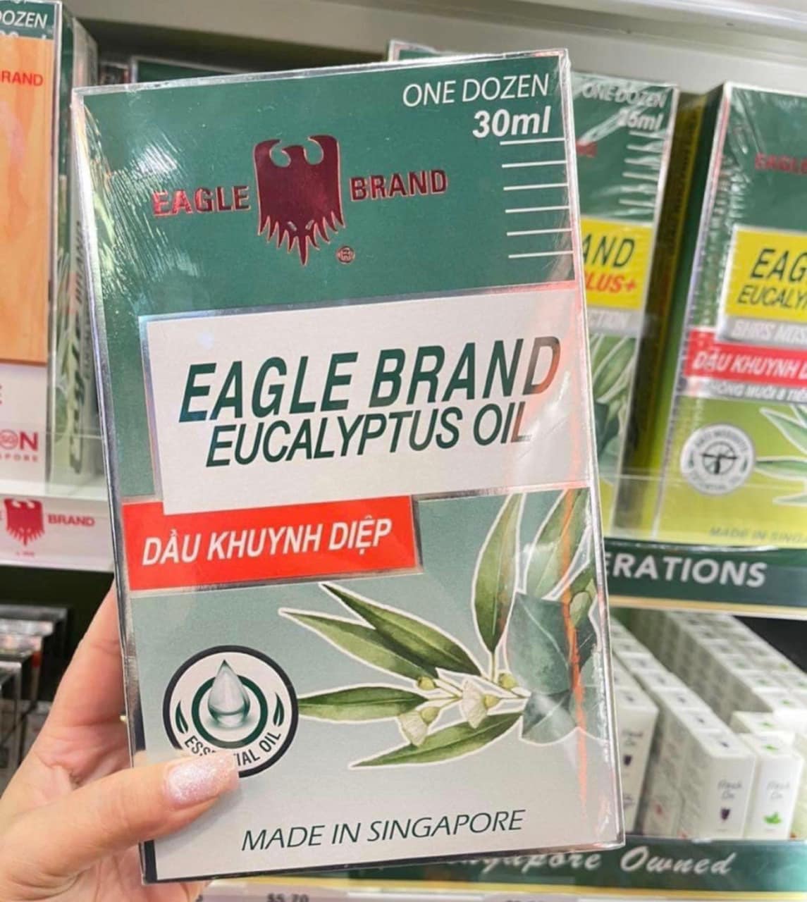 Lốc 12 chai Dầu Khuynh Diệp EAGLE BRAND EUCALYPTUS OIL 30ML- trắng ( Singgapore SX cho Thị Trường Mỹ ) ( không xuất hóa đơn đỏ )