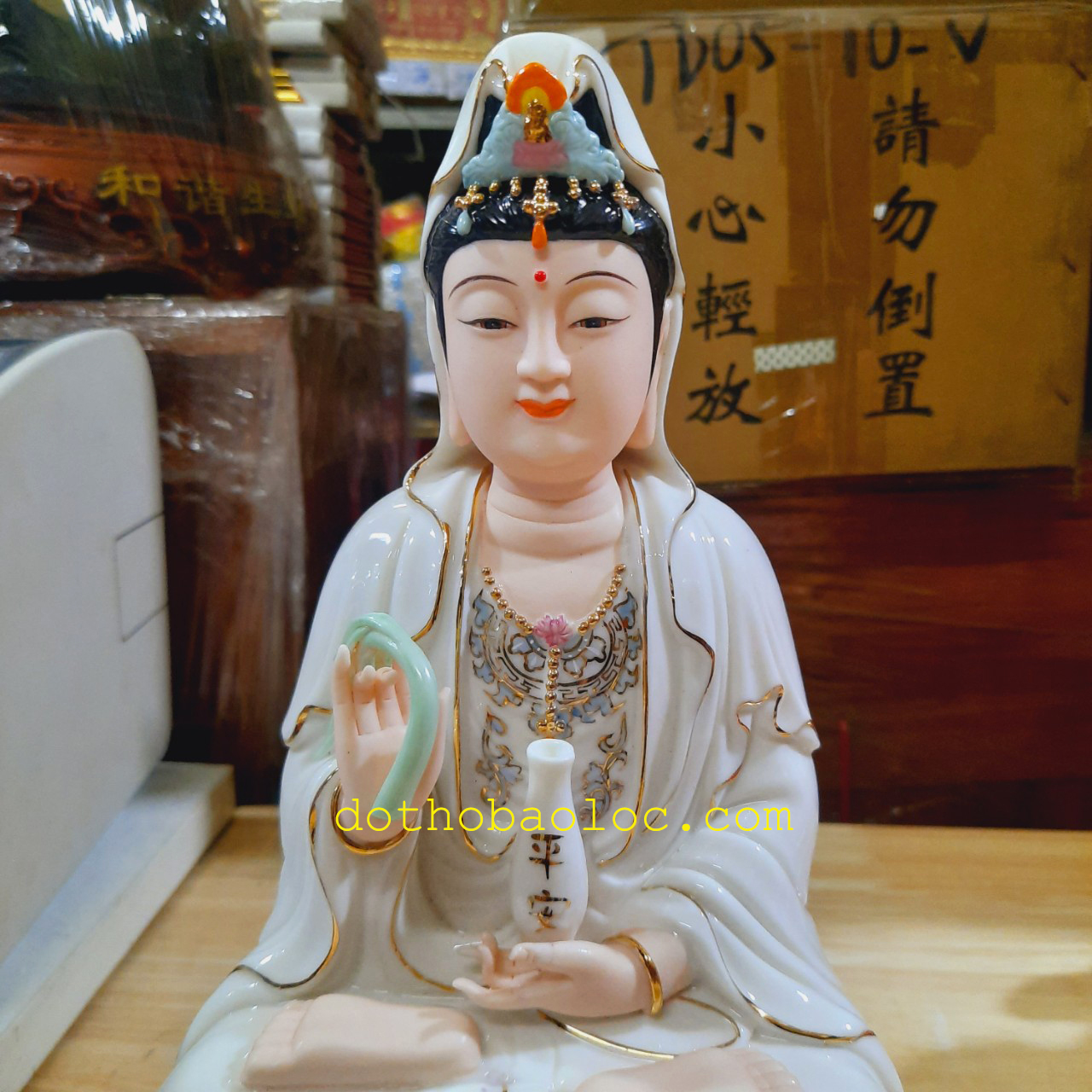 Tượng Quan Âm men sứ cao cấp nhập khẩu cao 31cm