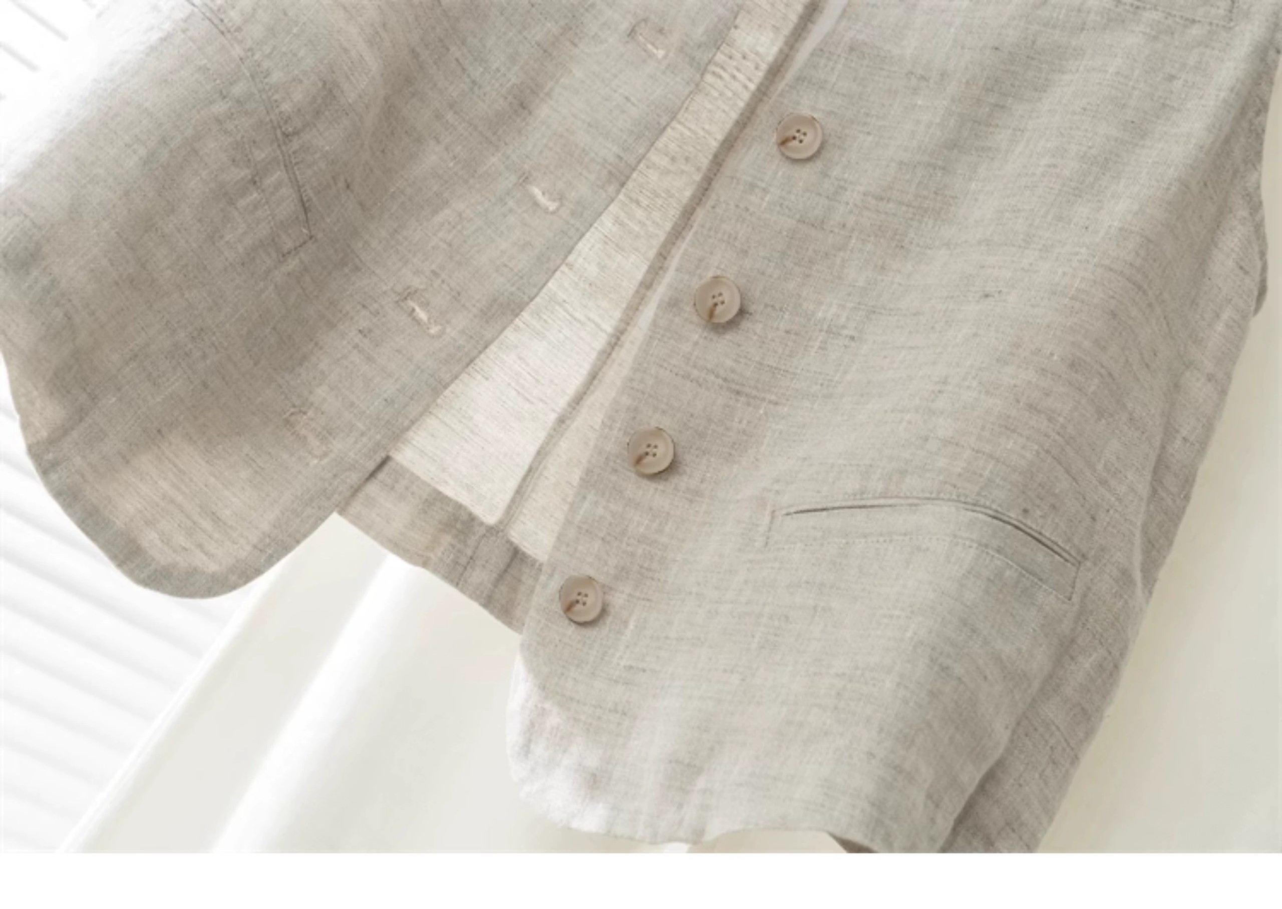 Áo blazer nữ linen mềm mát, áo gile nữ thiết kế bốn cúc chạy dọc phong cách Hàn Quốc siêu thanh lịch Bz02