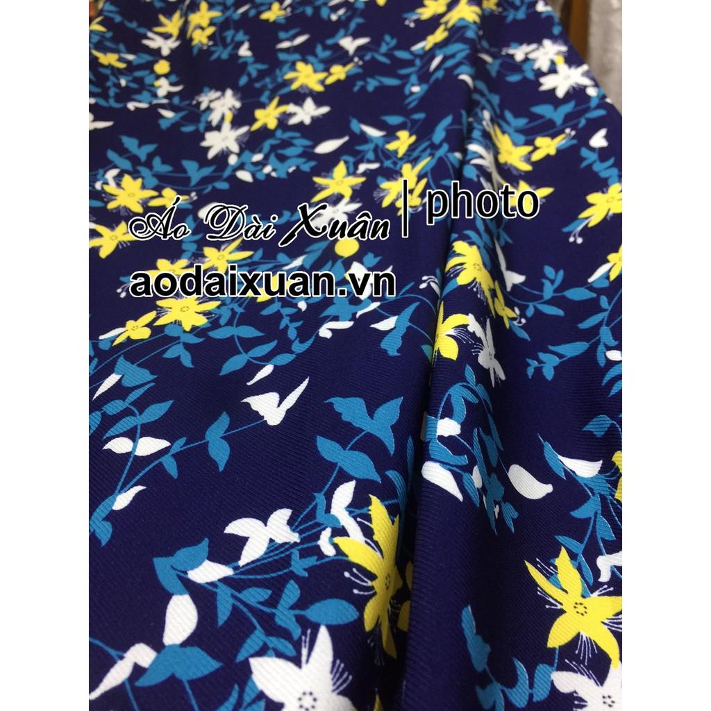 Áo dài hoa nhí vàng nền màu xanh tím than 180413 áo dài vải co giãn kiểu cổ 2cm, tay lỡ