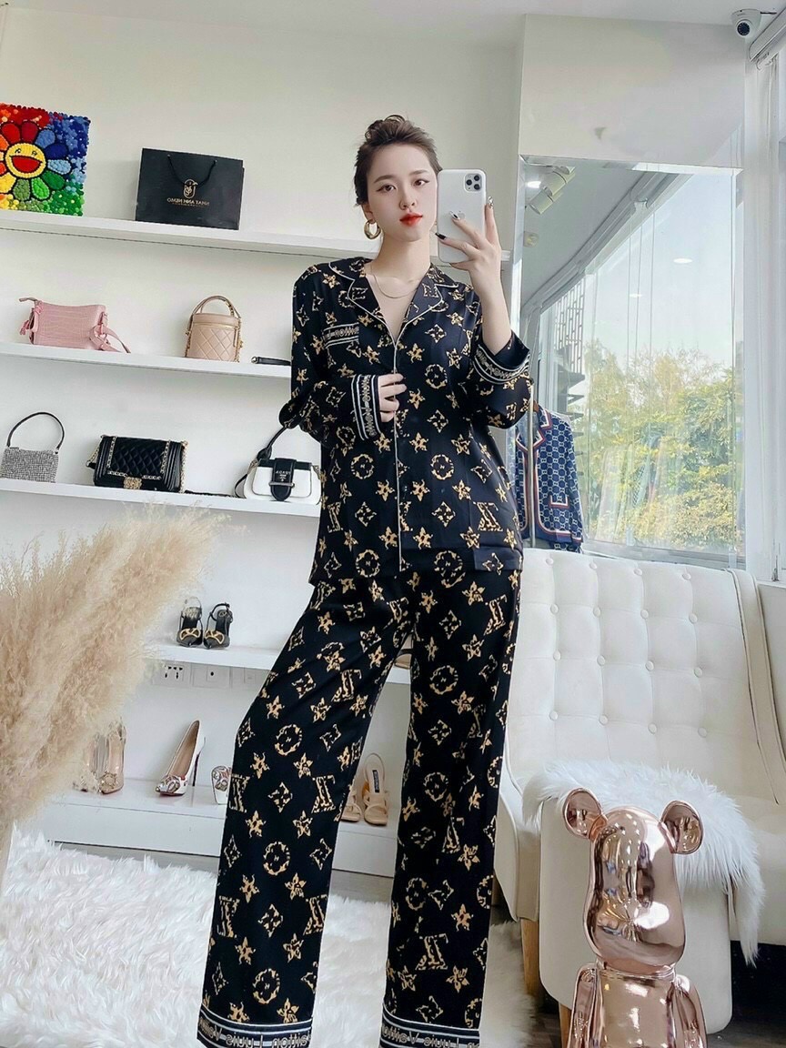 Đồ Bộ Ngủ Pijama Mặc Nhà Tay Dài Quần Dài Hàng Thiết Kế Chất Liệu Lụa Cao Cấp