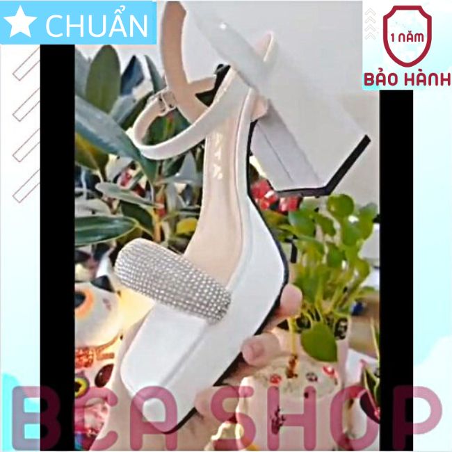 Giày SANDAL nữ gót vuông cao 8 phân RO469 ROSATA tại BCASHOP quai ngang lấp lánh - màu trắng