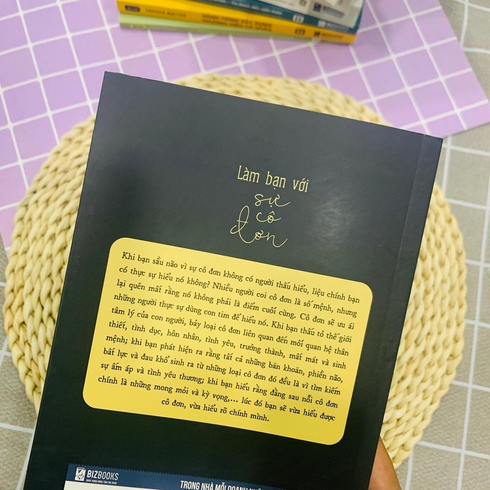 Làm Bạn Với Sự Cô Đơn - Bản Quyền