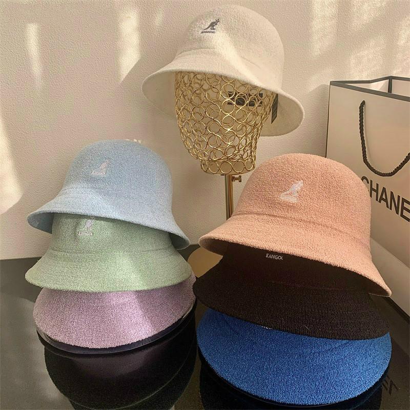2021 Mới Thời Trang Mùa Xuân Nón Dệt Kim Kangaroo Người Cá Mũ Lưỡi Trai Cổ Điển Logo Rắn Nữ Họa Sĩ Nón Len Triều Nữ nón Lưỡi Trai