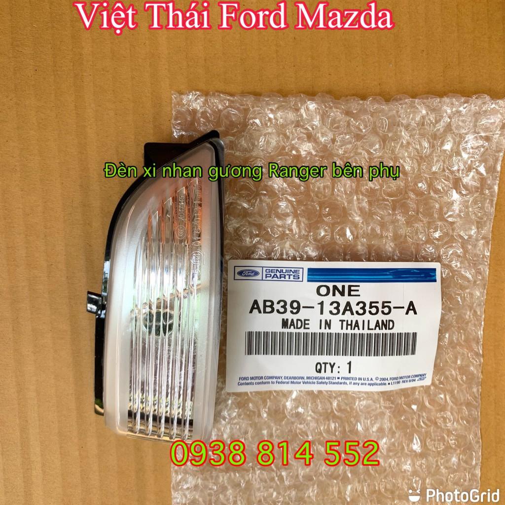 Đèn xi nhan trên gương chiếu hậu Ford Ranger bên phụ RH