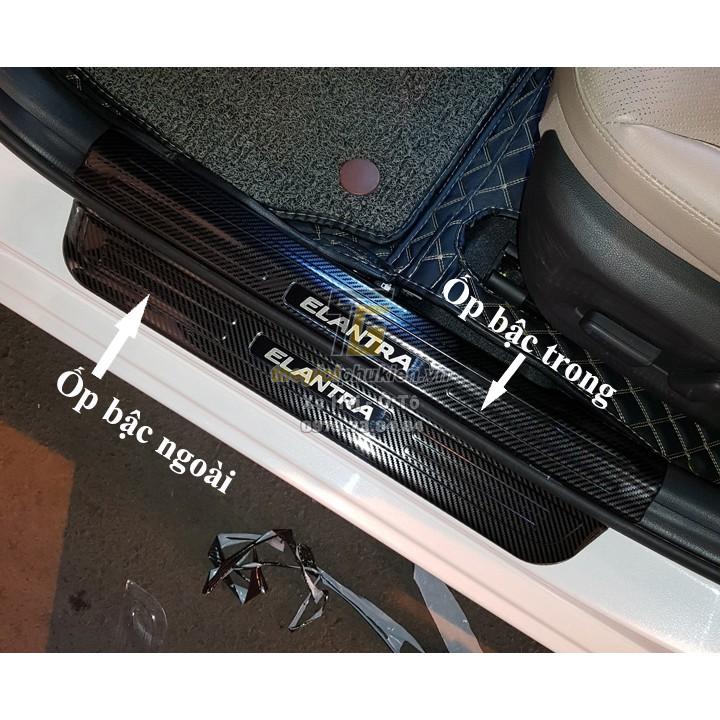 Combo ỐP BẬC CỐP VÀ BẬC CỬA xe Hyundai Elantra 2017-2020 vân Carbon
