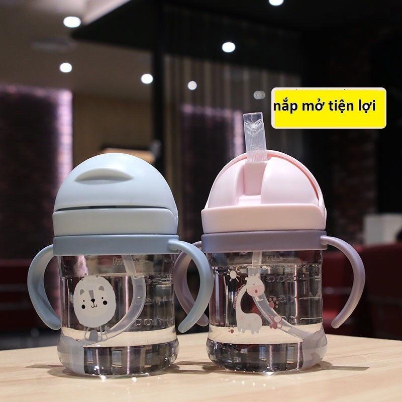 Bình uống nước Attoon 250ml có tay cầm chống sặc, chống rò rỉ nước cho bé tập hút nước dễ dàng