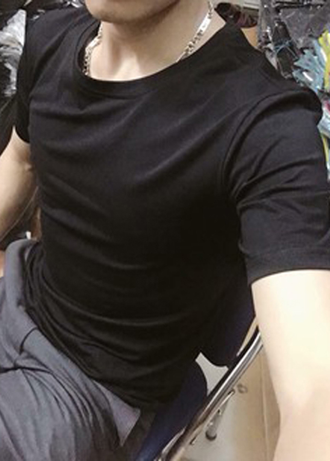 Áo Thun Nam Đen Dáng Vừa THUNDEN99