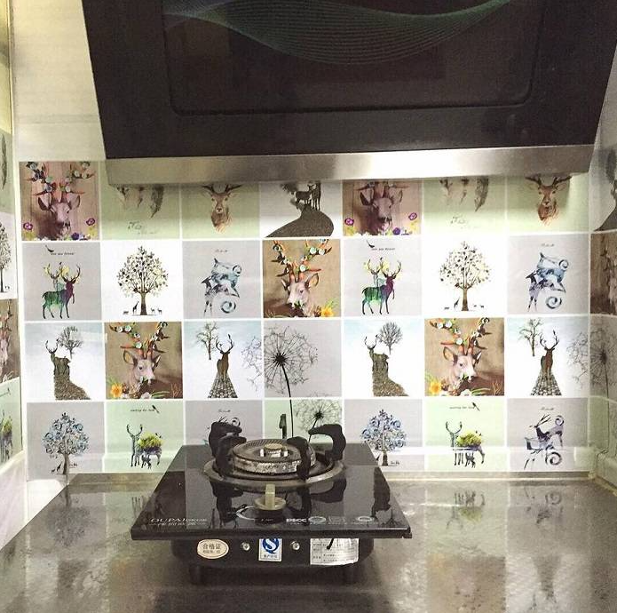 Combo 3 mét giấy dán bếp, decal dán bếp tráng nhôm NAI BẮC ÂU khổ 60cm có keo sẵn