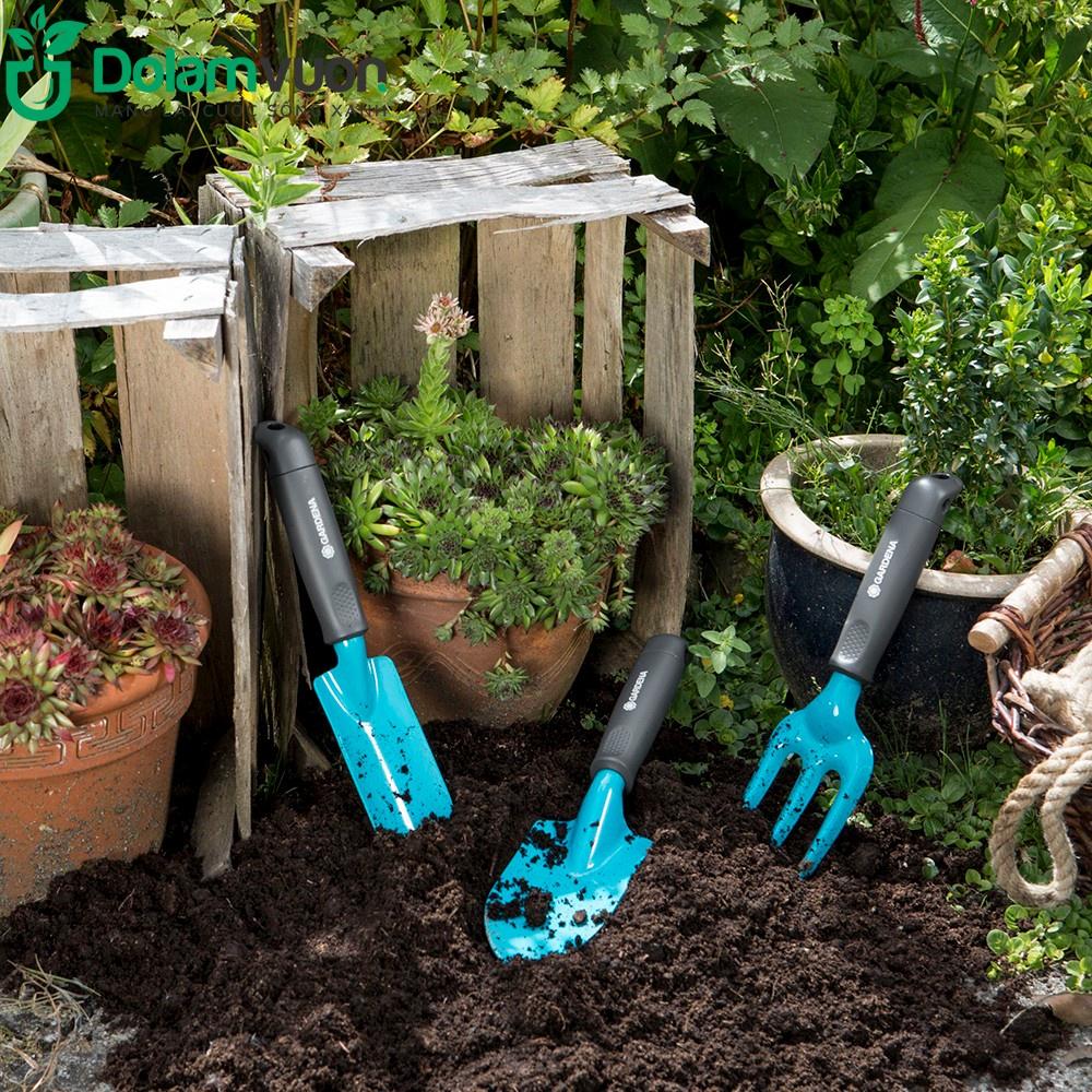 Xẻng làm vườn lưỡi rộng 8cm Gardena 08950-20