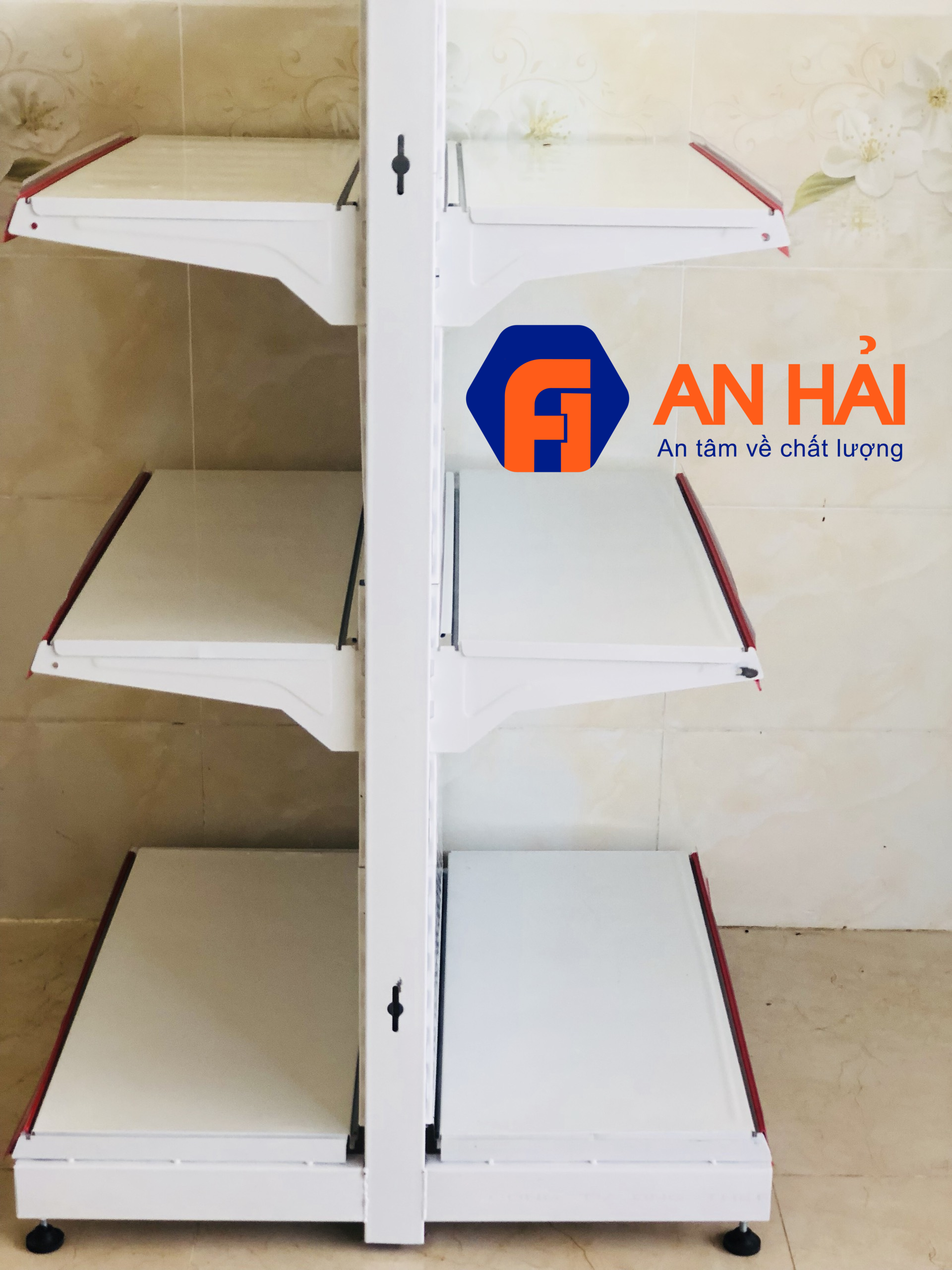 KỆ ĐÔI siêu thị trưng bày cao 1m2 độc lập LƯNG TÔN LỖ có 3 mâm tầng loại dày , chịu lực tốt.