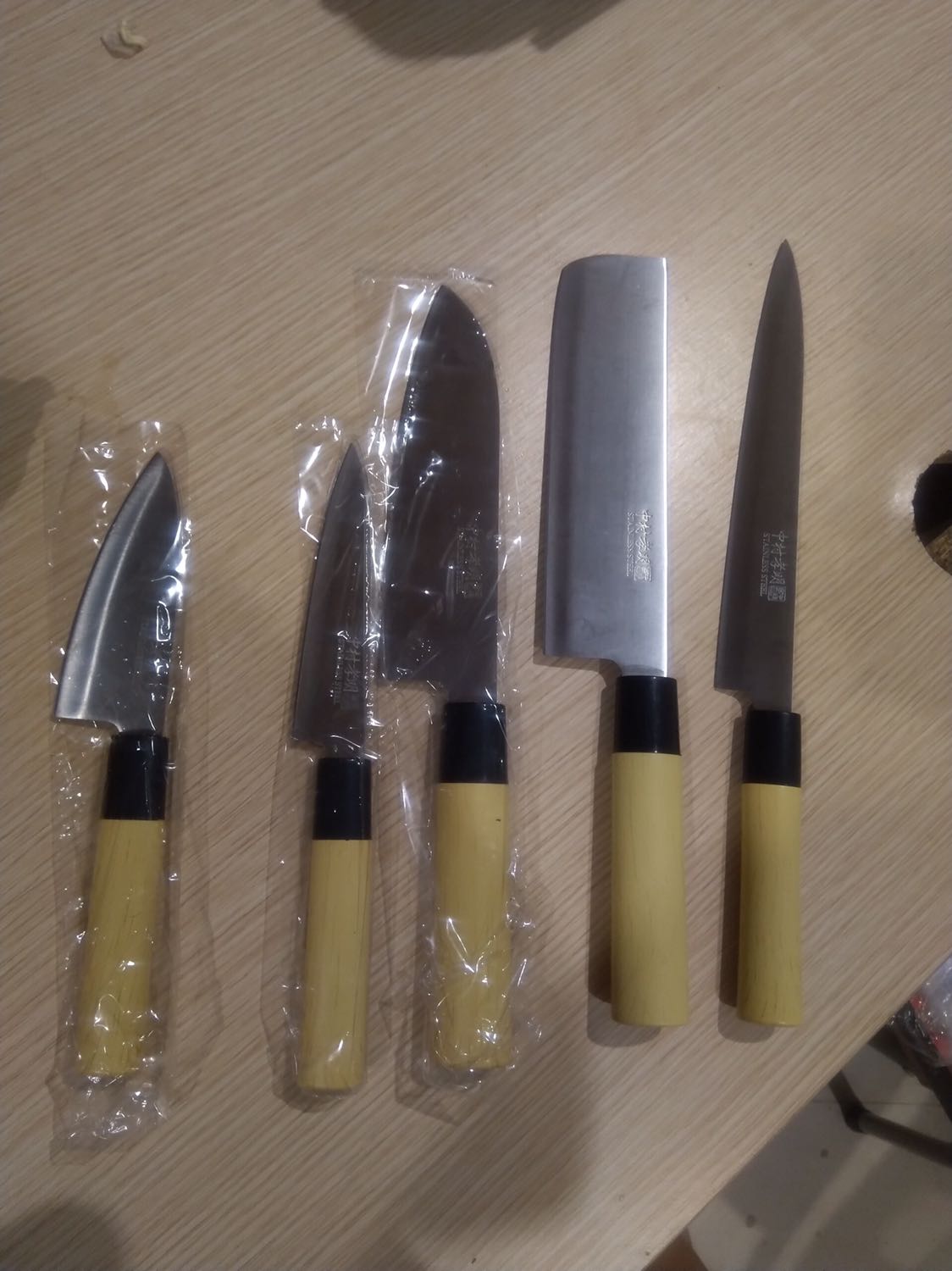 Bộ 5 dao làm bếp cán gỗ Nakamura chất liệu thép không gỉ