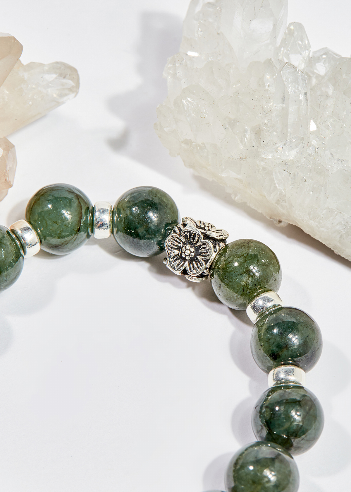Vòng tay phong thủy đá cẩm thạch nước ngọc charm thông 10mm mệnh hỏa , mộc - Ngọc Quý Gemstones