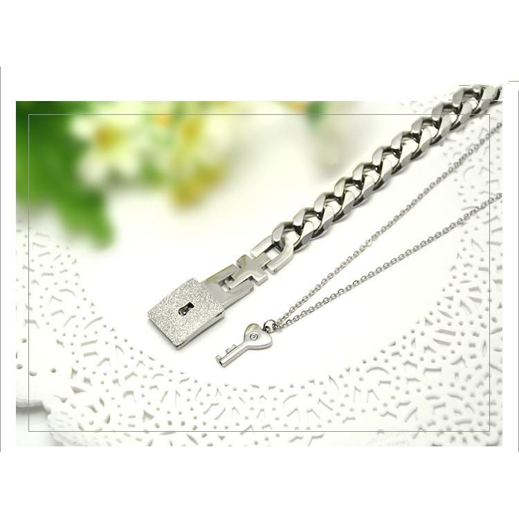 Vòng Tay Cặp Love Có Chìa Khóa- Dùng thoải mái tắm rửa Không Đen