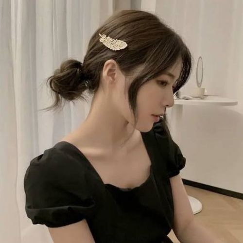 Kẹp tóc sang chảnh phủ ánh vàng phối ngọc trai nhân tạo