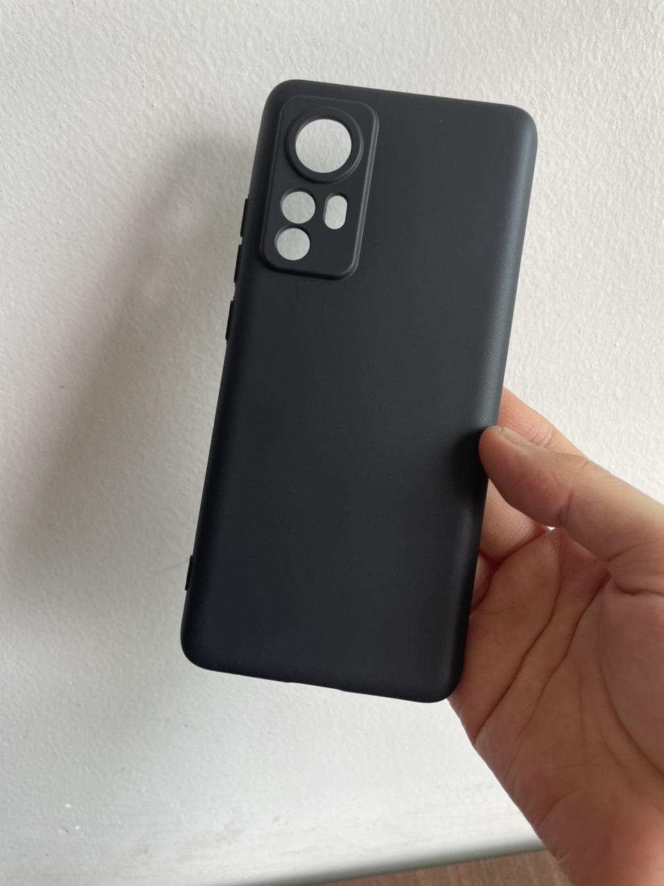 Ốp lưng dẻo cho Xiaomi 12 / 12X - đen cao cấp, chống bám vân tay