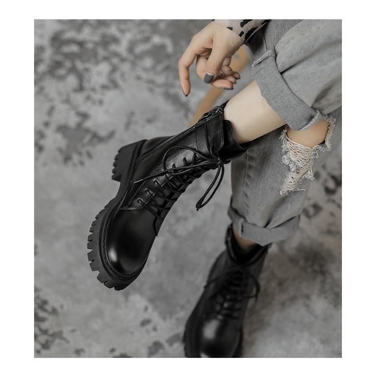 Bốt nữ dây buộc trước, cài khuy khóa sườn (Mã 8003