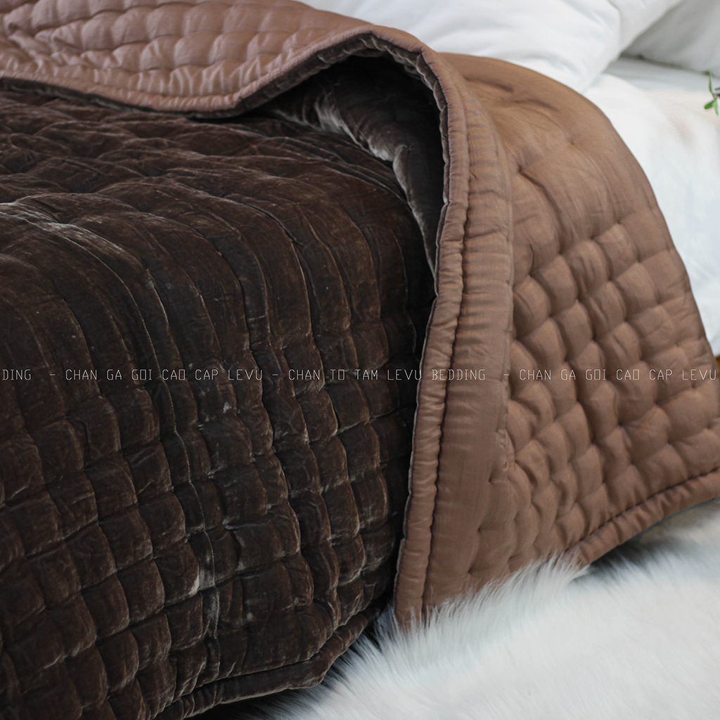Chăn Nhung Lụa Chần Bông Điều Hòa Cao Cấp Dùng Bốn Mùa - Chăn Khâu Sa Hạt Màu Coffee Blue I Silk Velvet Blanket.