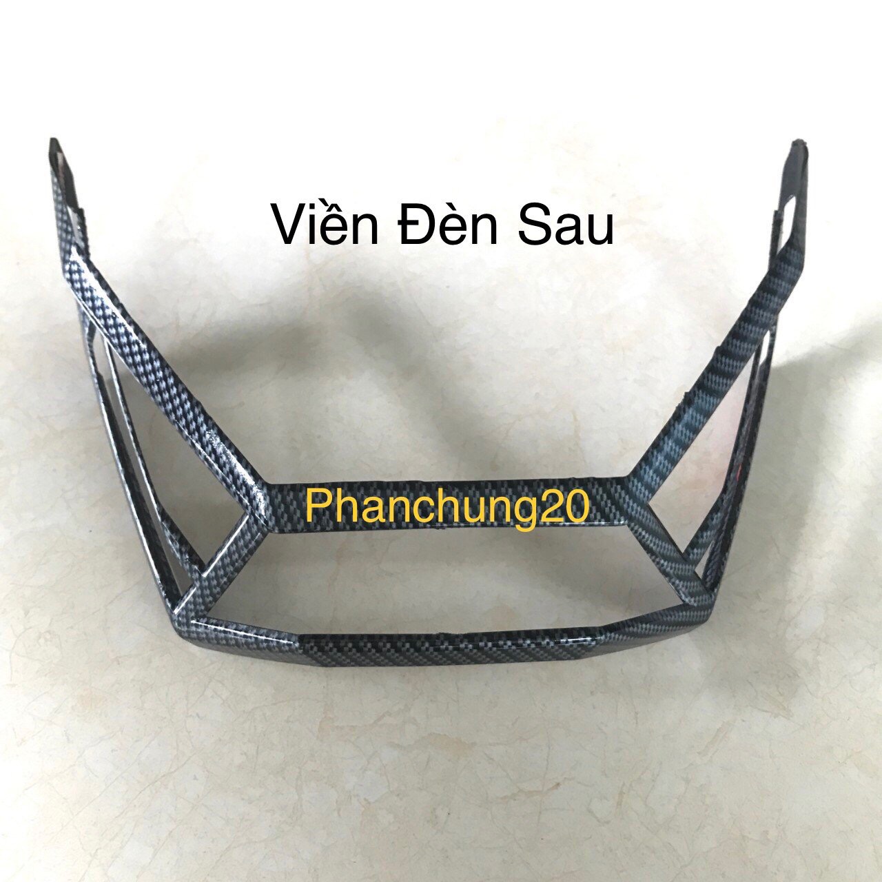 ỐP ĐÈN SAU DÙNG CHO ĐỜI XE VARIO 160cc - VARIO 2022 2023 CACBON