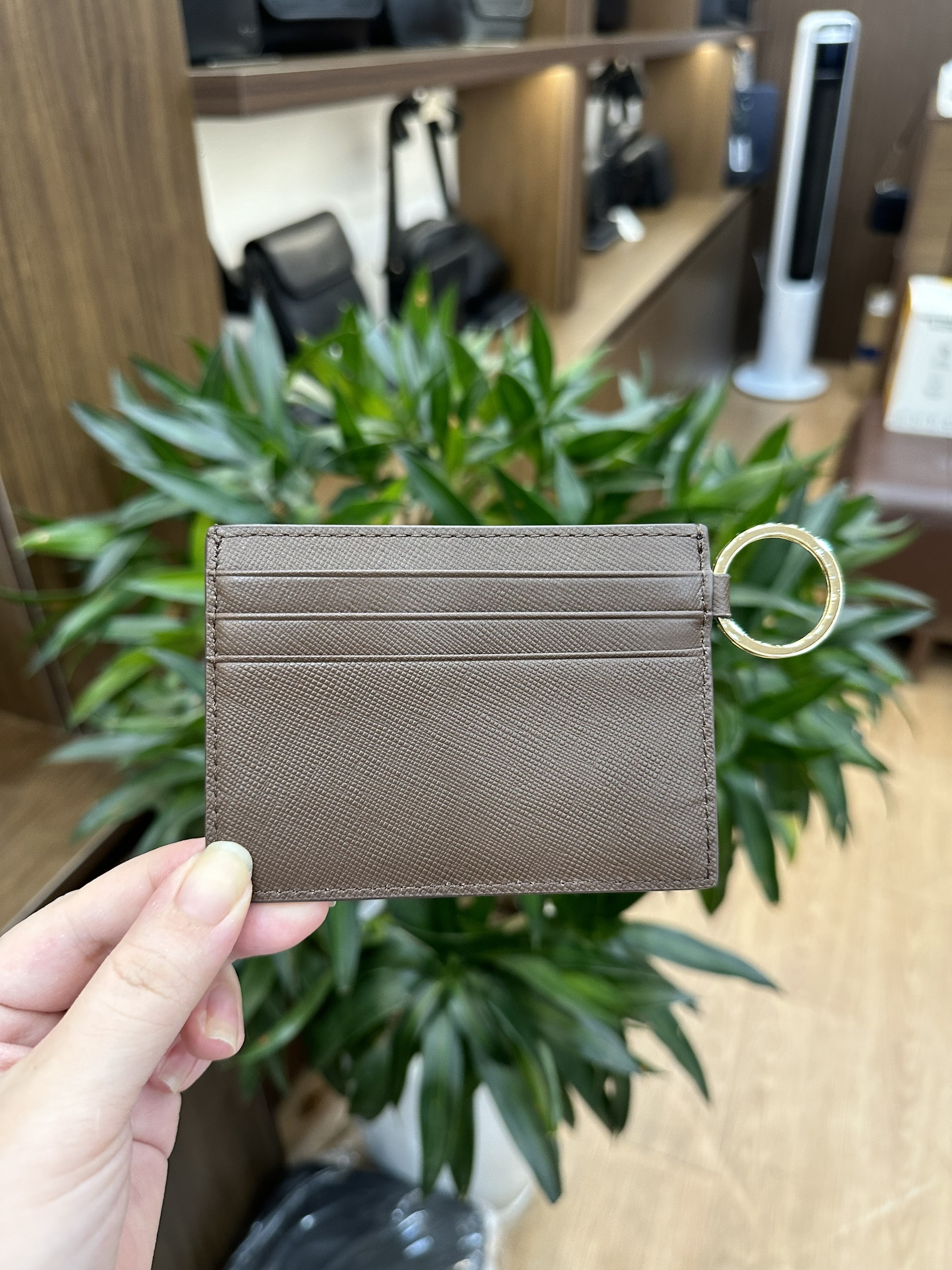 Ví Đựng Thẻ Card Đeo Chìa Khóa Túi Xách GENCE D01 Chật Liệu Da Bò Cao Cấp