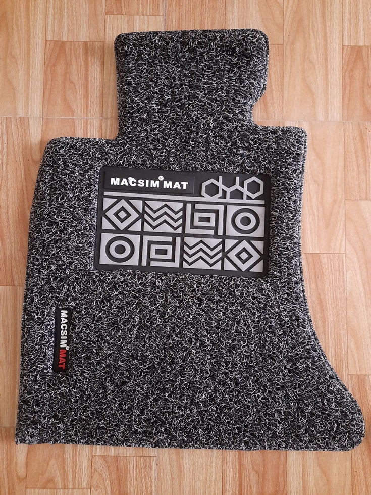 Thảm rối lót sàn ( màu đỏ,đen,ghi) ô tô Vinfast Lux A 2018- đến nay Nhãn hiệu Macsim chất liệu nhựa rối cao cấp