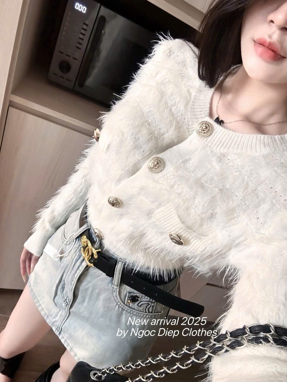 Áo khoác len lông mềm tay dài nút vàng,dáng xinh sang dễ phối