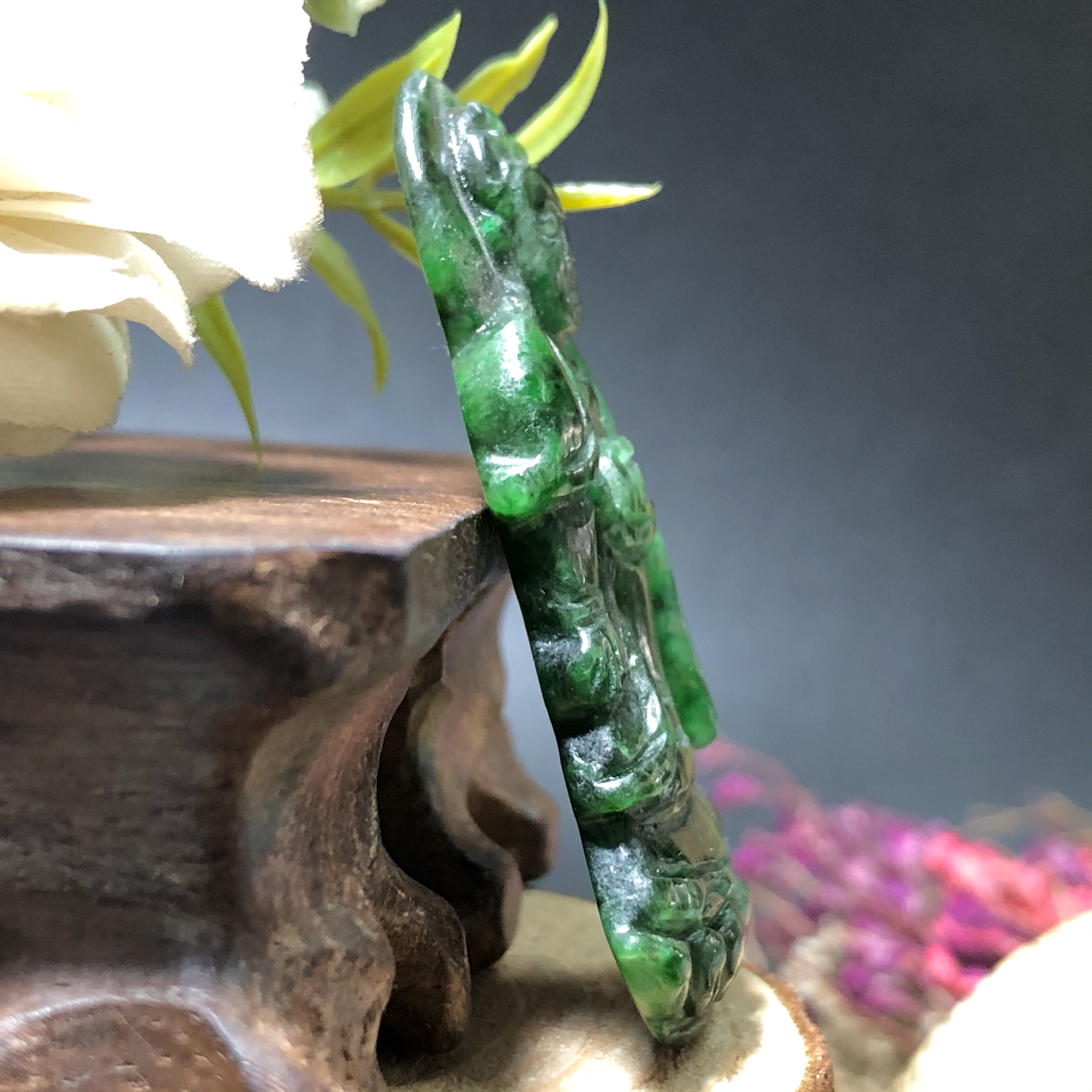 Mặt Phật Bà đứng Cẩm Thạch sơn thủy cao cấp