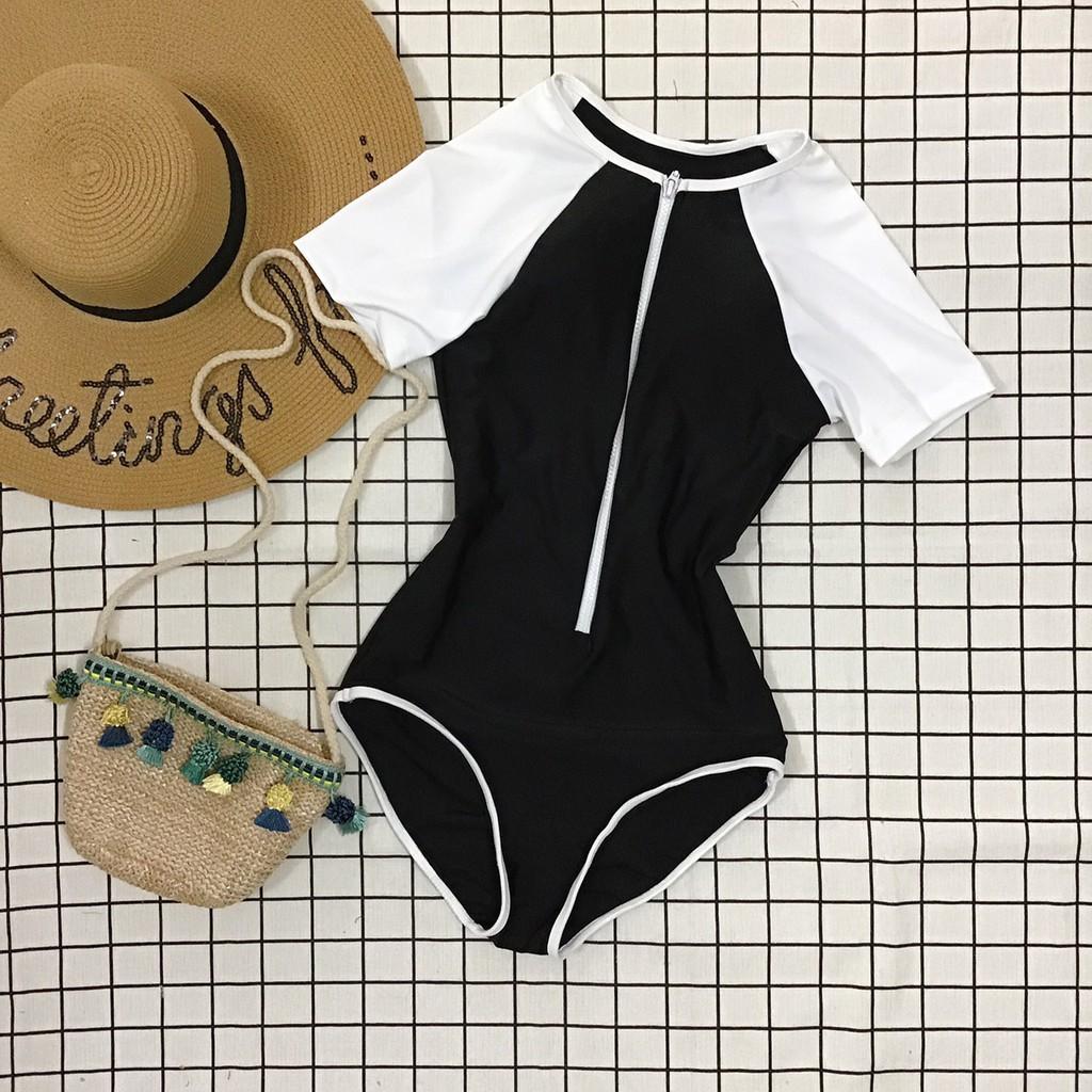  Bikini, Bodysuit tay ngắn có khóa kéo màu đen phối trắng