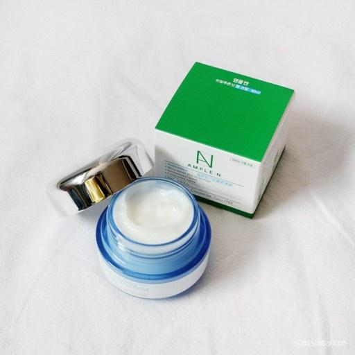 Kem dưỡng ẩm AMPLEN Hyaluron Shot Gel Cream 60ml