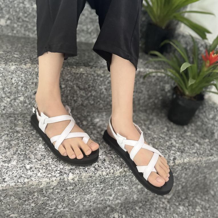 Giày sandal nữ và nam quai da trắng mờ đế lót da đen,size 34 đến 44