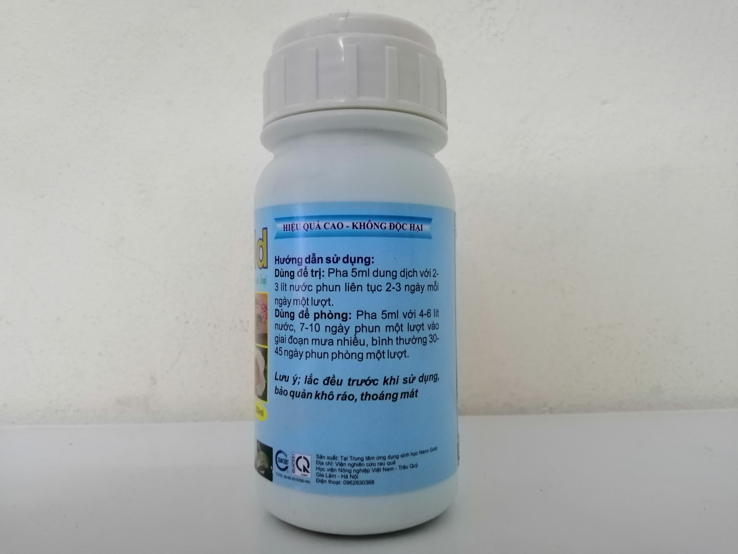 NANO GOLD ĐỒNG OXYCLORUA 250ML - DÙNG CHO HOA LAN, HOA HỒNG VÀ HOA SÂN VƯỜN CÁC LOẠI