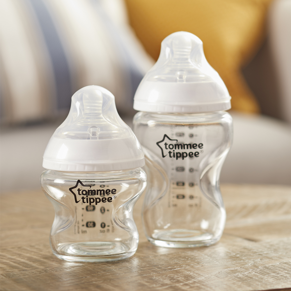 Bình sữa thủy tinh ty siêu mềm tự nhiên Tommee Tippee Closer to Nature 150ml, núm ty đi kèm 0-3 tháng