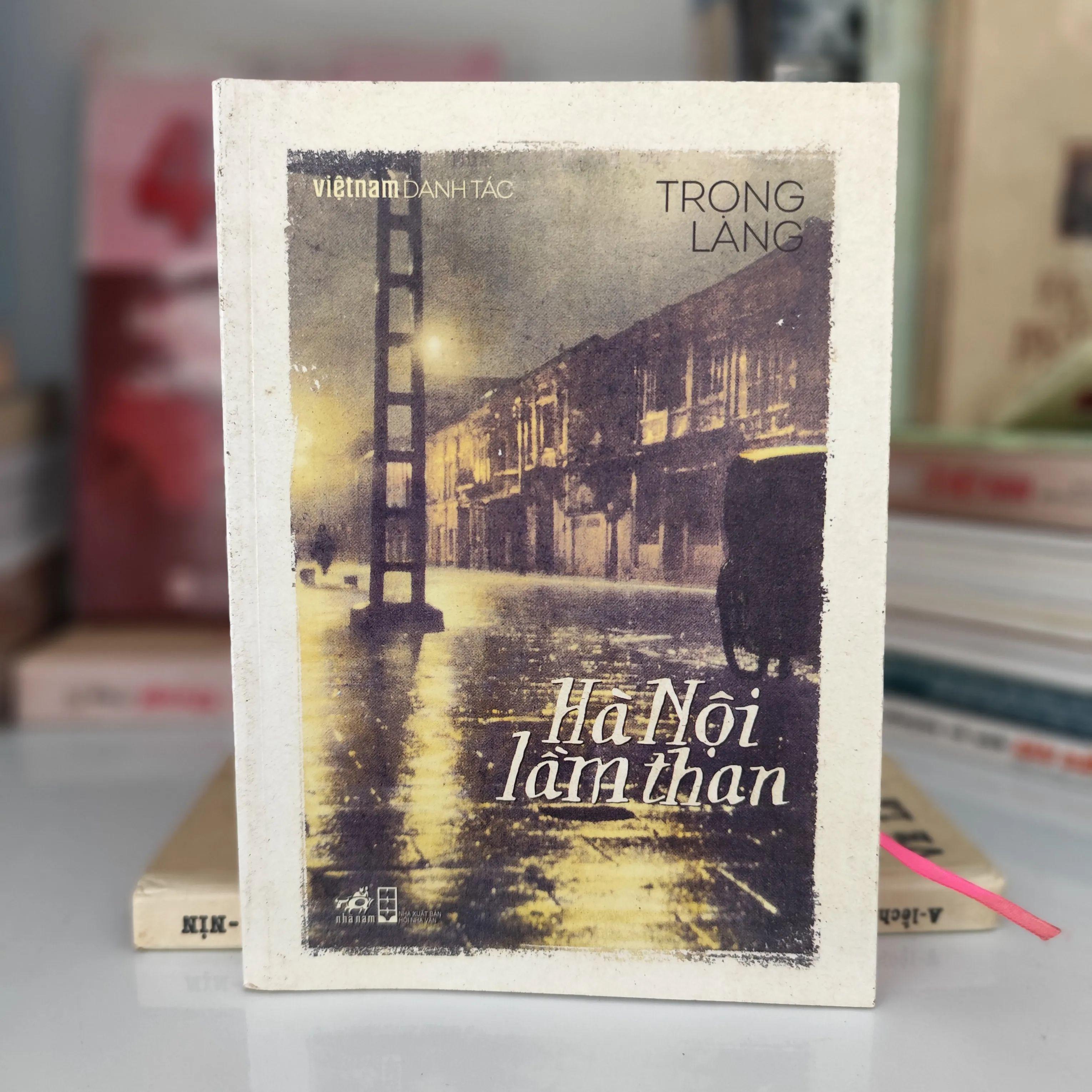 Hà Nội lầm than