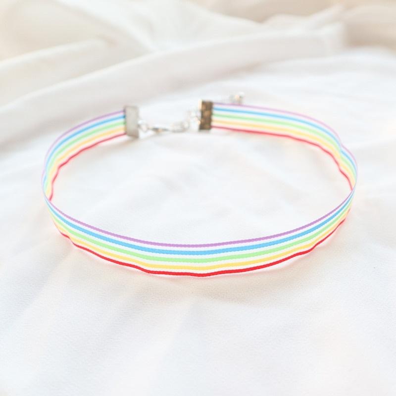 Vòng cổ hình chiếc lá - choker chiếc lá xanh và cầu vồng - Maben